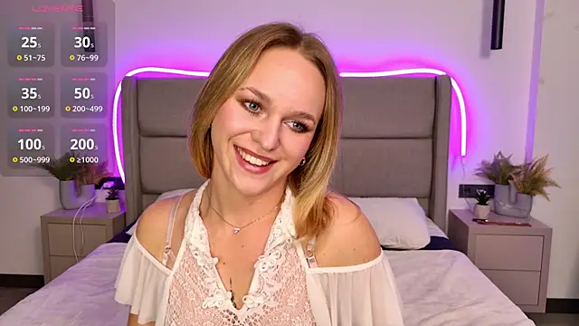 Snapshot of Ellis_Blossom chatting on 02-05-26, 08:41 Ellis Blossom online show from 02-05-26, 08:41