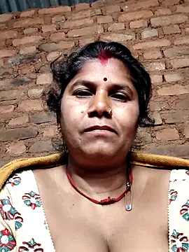 Hot di97 online show from 03-08-26, 12:08