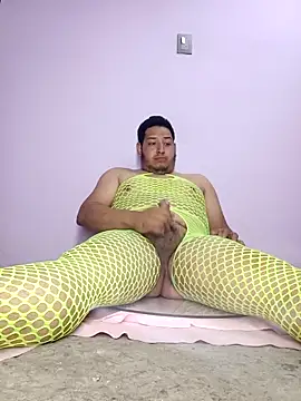 Snapshot of daysy15 chatting on 02-23-26, 03:04 daysy15 online show from 02-23-26, 03:04