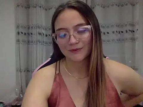 LOLA R  online show from 02-14-26, 12:18