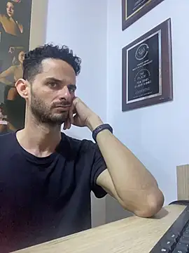 Snapshot of gatoquiles chatting on 02-09-26, 08:35 gatoquiles online show from 02-09-26, 08:35