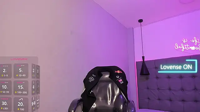 scarletcherry18 online show from 06-27-26, 12:22