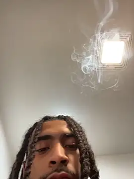 Snapshot of Mellyj053 chatting on 03-22-26, 11:30 Mellyj053 online show from 03-22-26, 11:30