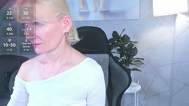Julie Lucas online show from 05-29-26, 12:08