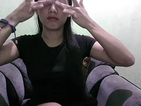 Snapshot of lovelypinay31xx chatting on 03-18-26, 06:05 lovelypinay31xx online show from 03-18-26, 06:05