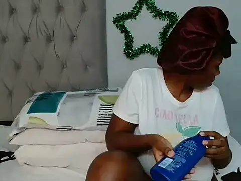 Snapshot of MelowD_2 chatting on 03-13-26, 11:39 MelowD 2 online show from 03-13-26, 11:39