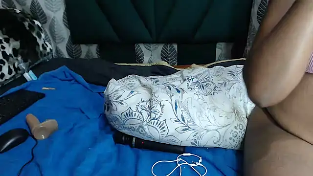 Snapshot of Nellybba chatting on 02-23-26, 05:54 Nellybba online show from 02-23-26, 05:54