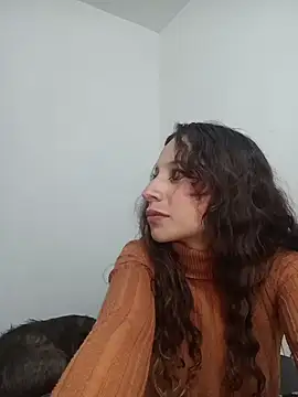 AlexxaAndRileyy online show from 04-05-26, 06:27