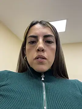 Paulinaa bella online show from 03-04-26, 01:00