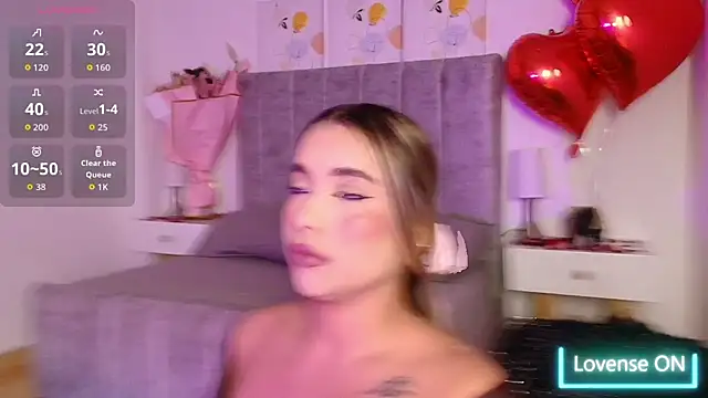 Lucy Carson  online show from 02-15-26, 03:47