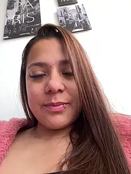 Pretty  Milf online show from 04-01-26, 01:34