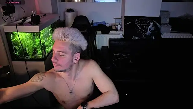 Rayzel White online show from 03-20-26, 03:44