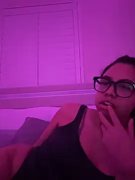 Snapshot of cartierprincess chatting on 02-09-26, 09:02 cartierprincess online show from 02-09-26, 09:02