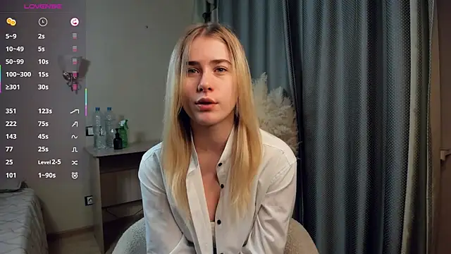 LuanaFincel online show from 02-08-26, 01:09