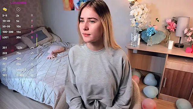 LuanaFincel online show from 02-24-26, 01:03