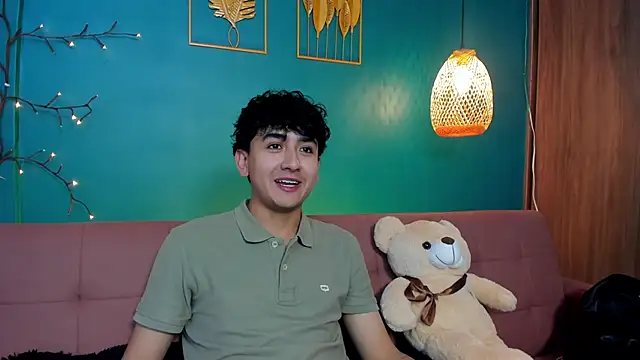 Snapshot of Christopher_Monroe_ chatting on 01-18-26, 08:23 Christopher Monroe online show from 01-18-26, 08:23