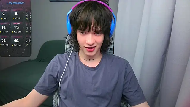 LeonBoykisser online show from 05-08-26, 05:40