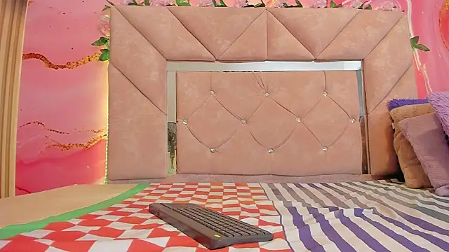 sweet  luna   online show from 06-01-26, 11:12
