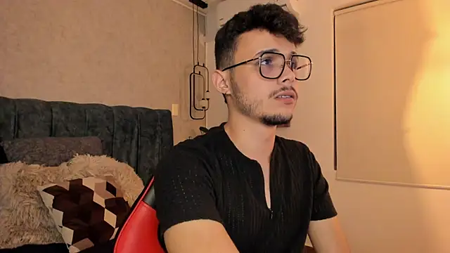 Snapshot of Alhan_Twink chatting on 07-12-26, 04:14 Alhan Twink online show from 07-12-26, 04:14