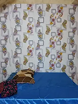 Snapshot of Forest_Queen chatting on 03-23-26, 04:44 Forest Queen online show from 03-23-26, 04:44