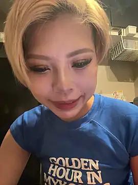 BADBITCHISAKI online show from 03-21-26, 01:48