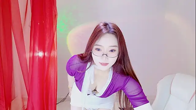 Snapshot of luna-168 chatting on 06-16-26, 08:17 luna-168 online show from 06-16-26, 08:17
