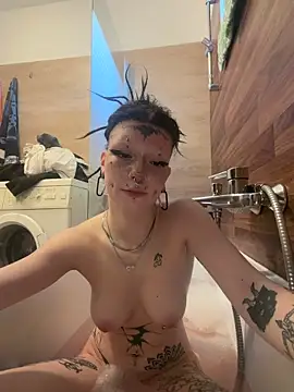 Snapshot of demonLamia chatting on 03-11-26, 02:56 demonLamia online show from 03-11-26, 02:56