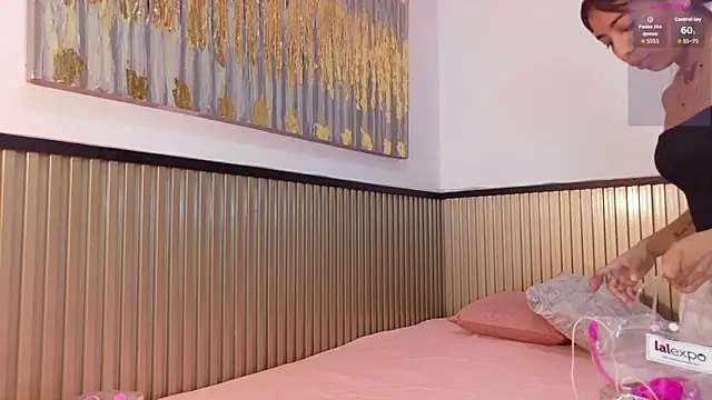 Scarlet Vixen  online show from 02-25-26, 01:10