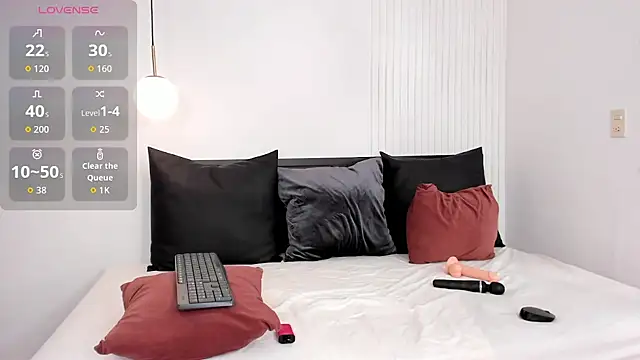sweet shanaia online show from 05-05-26, 12:02