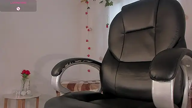 Snapshot of shooting_wilson chatting on 05-02-26, 03:28 shooting wilson online show from 05-02-26, 03:28