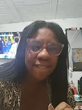 Snapshot of Zeyllyjhonson chatting on 06-02-26, 12:45 Zeyllyjhonson online show from 06-02-26, 12:45