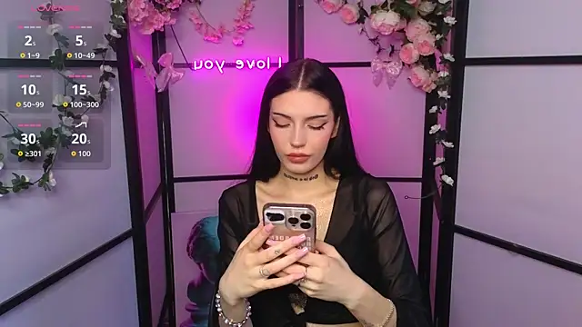 Snapshot of Kelly__Bunny chatting on 07-04-26, 02:34 Kelly Bunny online show from 07-04-26, 02:34