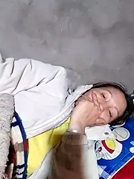 Gummiesu online show from 03-14-26, 05:35