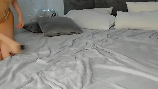 Anneta Hart online show from 04-15-26, 07:58