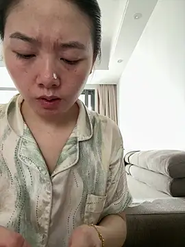 Snapshot of Cheating-wife chatting on 07-06-26, 05:15 Cheating-wife online show from 07-06-26, 05:15