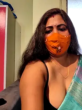 Snapshot of Poly_bhabi chatting on 03-07-26, 10:23 Poly bhabi online show from 03-07-26, 10:23