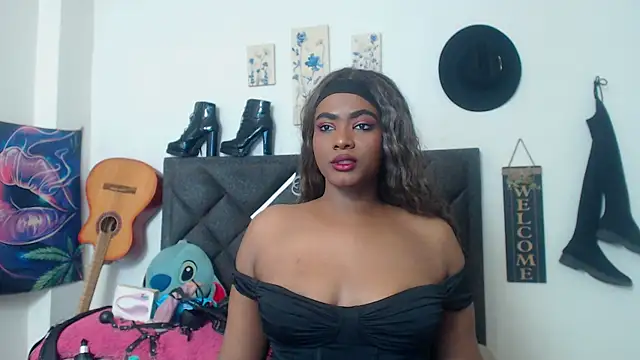 Snapshot of Natashabella___ chatting on 07-17-26, 04:41 Natashabella online show from 07-17-26, 04:41