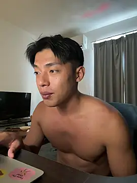 Yooo17 online show from 06-05-26, 07:47