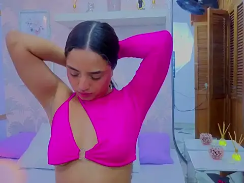 Emma Thompssonn online show from 03-02-26, 12:01