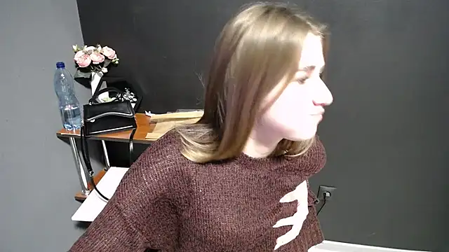 Sunny siren online show from 02-26-26, 01:32