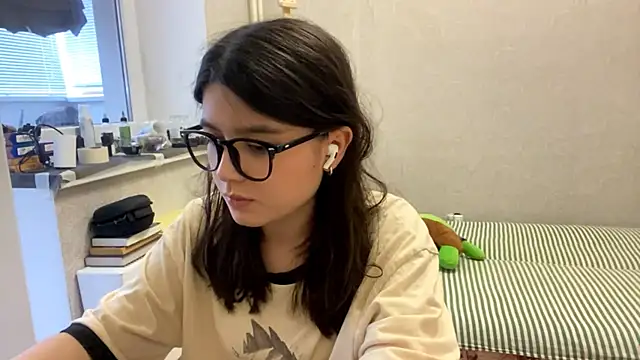 SaintMari online show from 07-16-26, 01:28