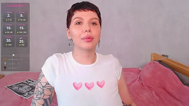 Elise Day online show from 05-16-26, 10:36