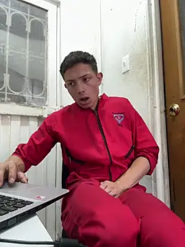 santiObrero online show from 04-01-26, 08:28