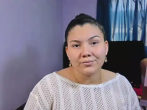 Helena-Paola online show from 04-03-26, 08:51