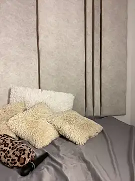 lilithdya online show from 04-11-26, 01:32