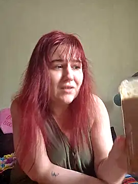 Snapshot of Ashlovescannabis chatting on 05-09-26, 03:39 Ashlovescannabis online show from 05-09-26, 03:39