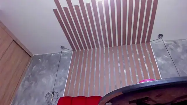 SalomeEvanz online show from 04-12-26, 01:43