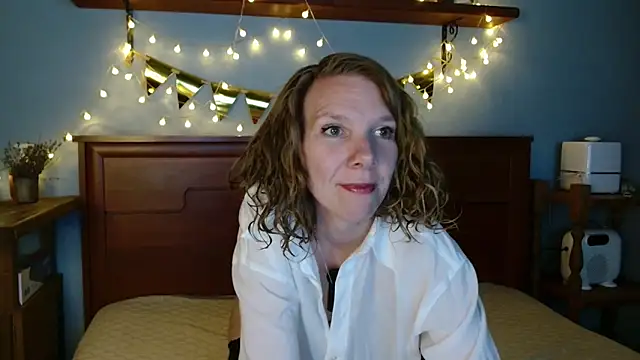 Daisy Lovely online show from 06-01-26, 04:36