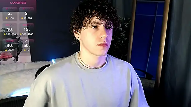 Snapshot of TylerGibson chatting on 06-17-26, 03:31 TylerGibson online show from 06-17-26, 03:31