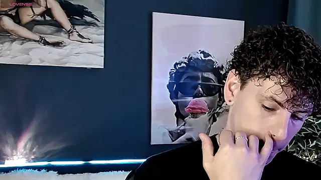 Snapshot of TylerGibson chatting on 06-27-26, 09:14 TylerGibson online show from 06-27-26, 09:14